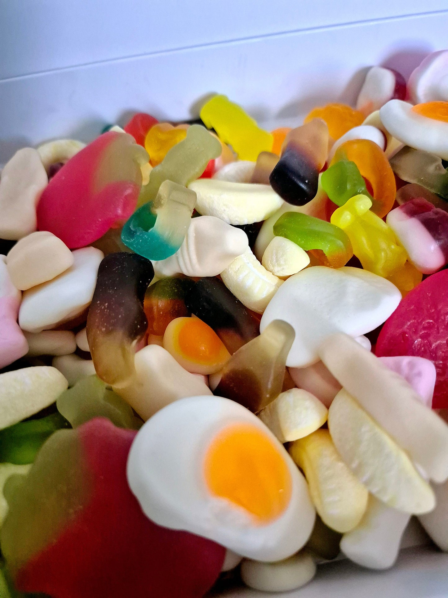 Pic N Mix - Sweet Box - Movie night sweets - Cinema Sweets - Sweet gift.