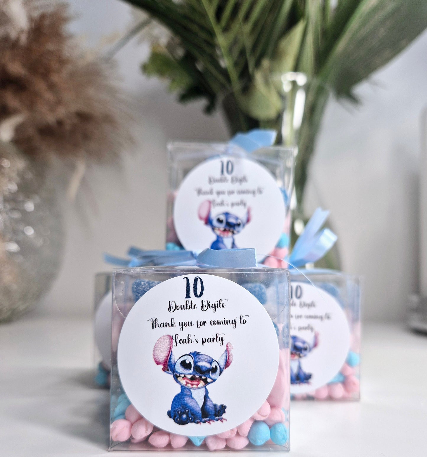 Sweet cubes - Stitch-inspired sweet boxes - Personalised filled sweet cubes - Birthday party favours