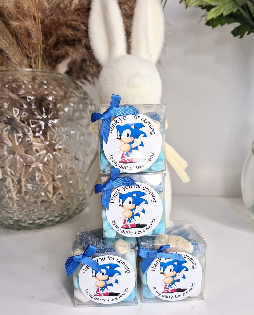 Sweet cubes - Sonic-inspired sweet boxes - Personalised filled sweet cubes - Birthday party favours- Sonic-inspired themed party