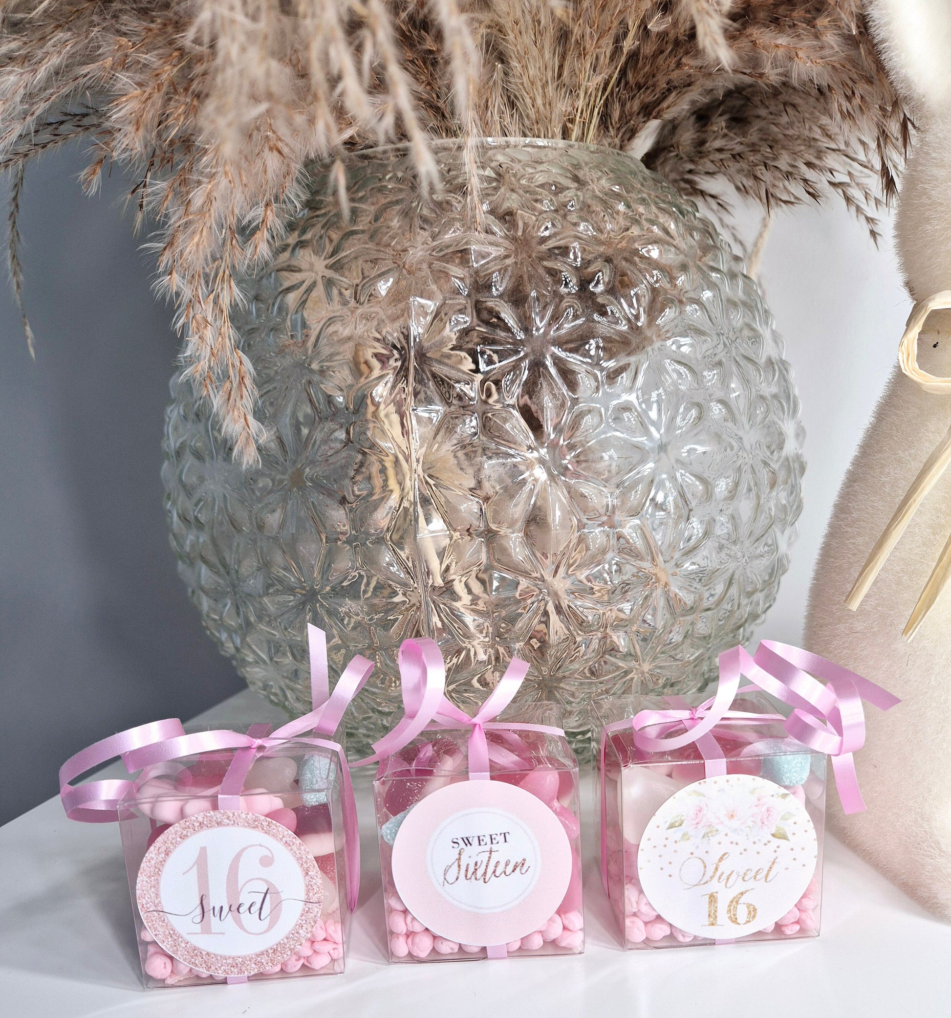 Sweet cubes - Sweet sixteen sweet boxes - Personalised filled sweet cubes - Birthday party favours