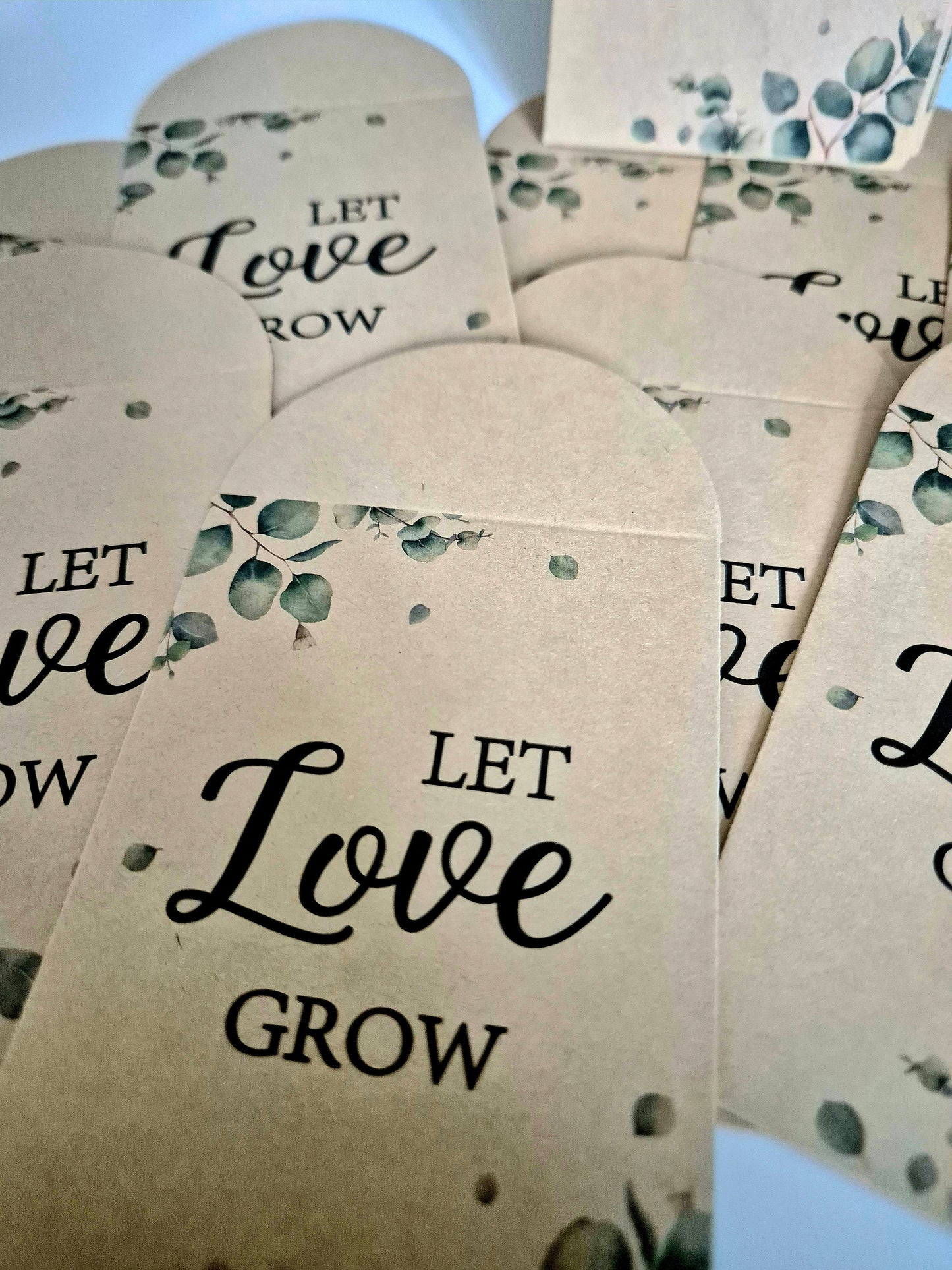 Let Love Grow Seed Packets -Wedding Favours for Guests -Wildflower Seed Bags -Eucalyptus Small Envelopes for Wedding Anniversary-Baby Shower