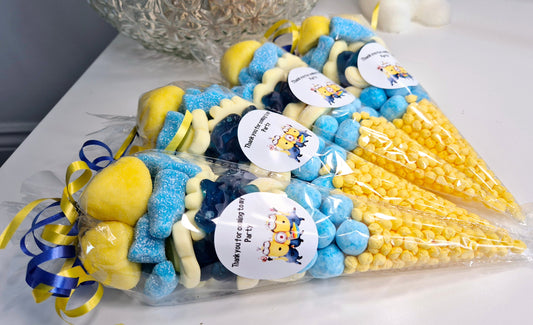 Minion-inspired sweet cones- Party favours - Birthday - Party cones- yellow/blue Theme- Minion-cones