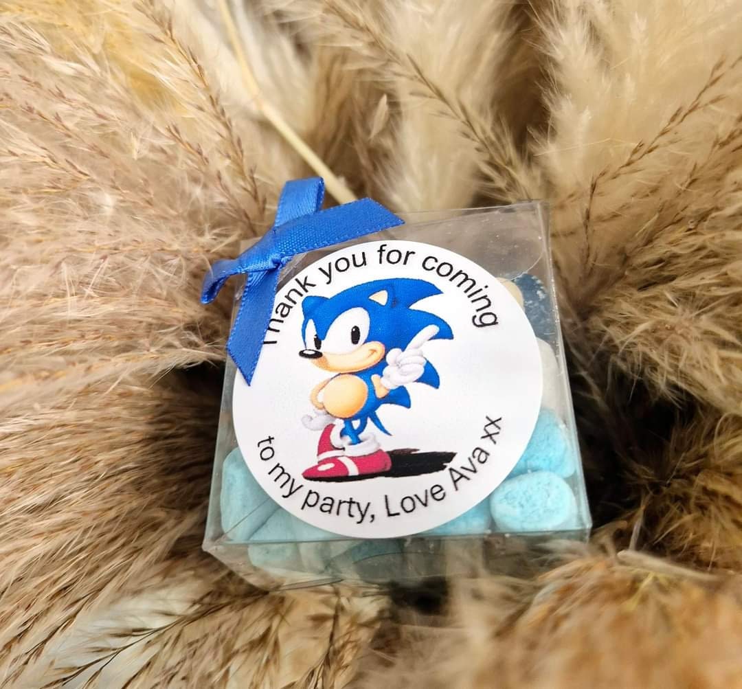 Sweet cubes - Sonic-inspired sweet boxes - Personalised filled sweet cubes - Birthday party favours- Sonic-inspired themed party