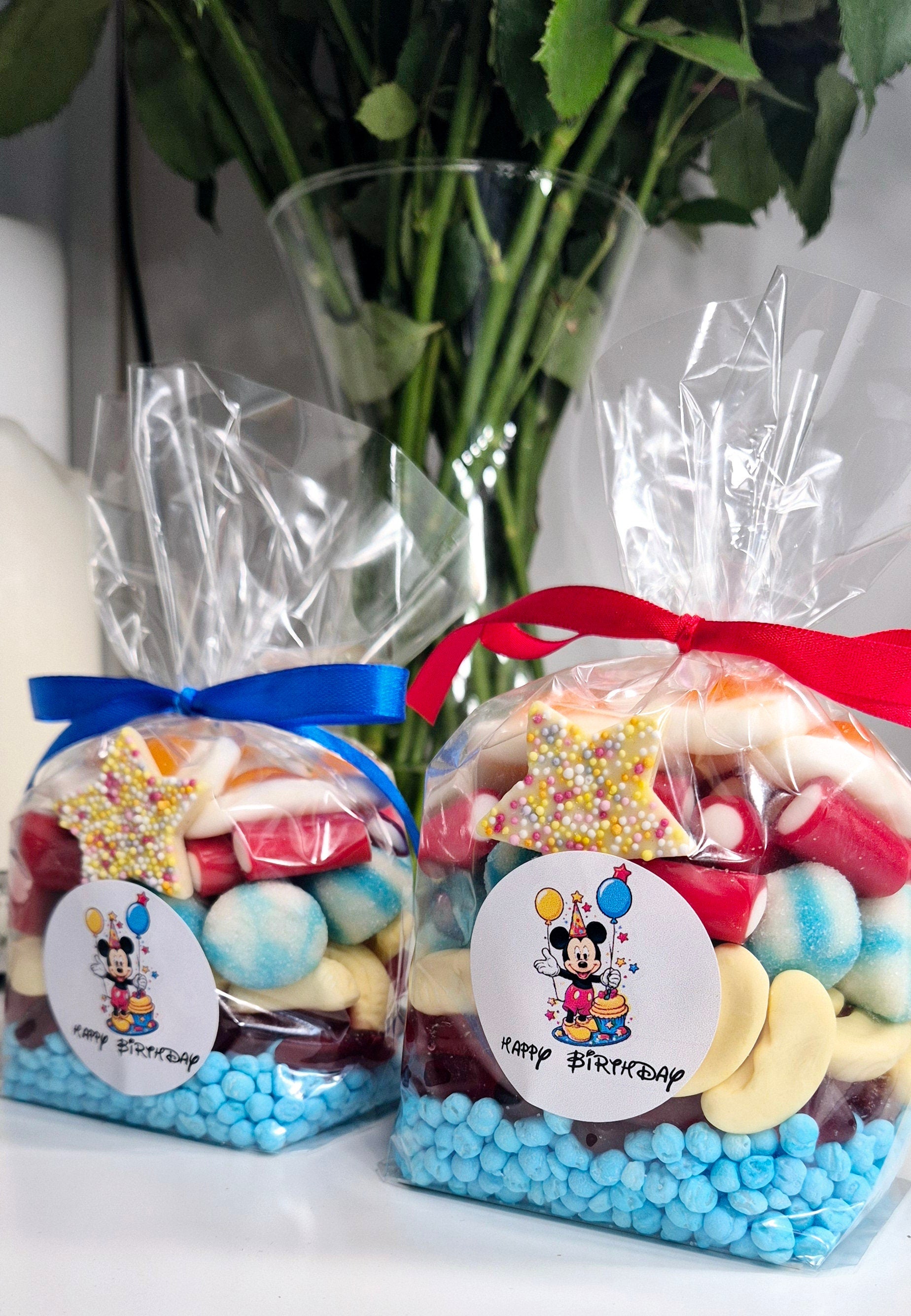 MICKEY-inspired sweet bags - Party Favours