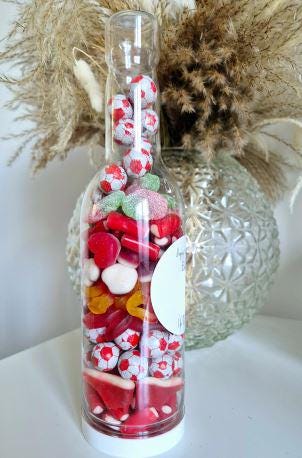 Football sweet bottle - football fan - Sweet Bottle - Red Team - Birthday Gift -celebrations - Red sweets