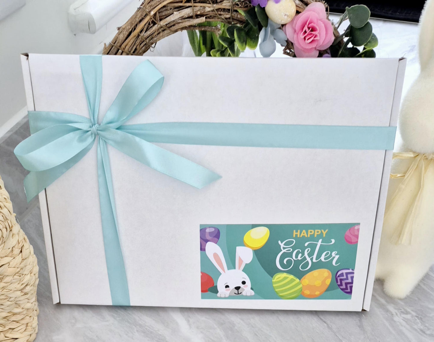 Letterbox Easter Gift| Letterbox Hamper| Chocolate| Easter for Kids | late Eggs| Easter Sweets| Treat box |